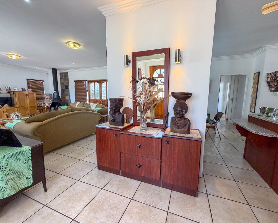 3 Bedroom Property for Sale in Country Club Western Cape